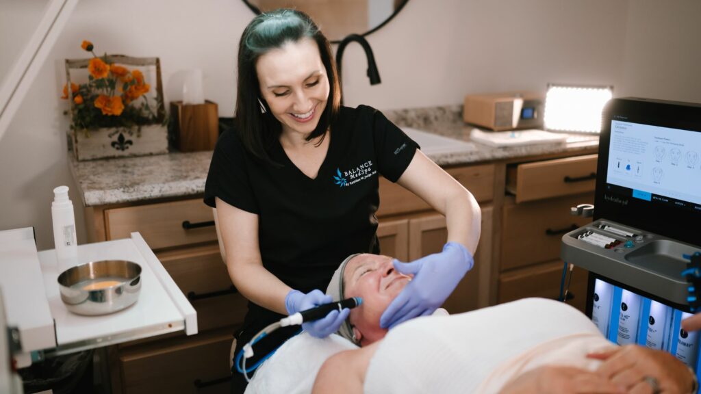 Effective Skincare Treatments: The Benefits of the Hydrafacial